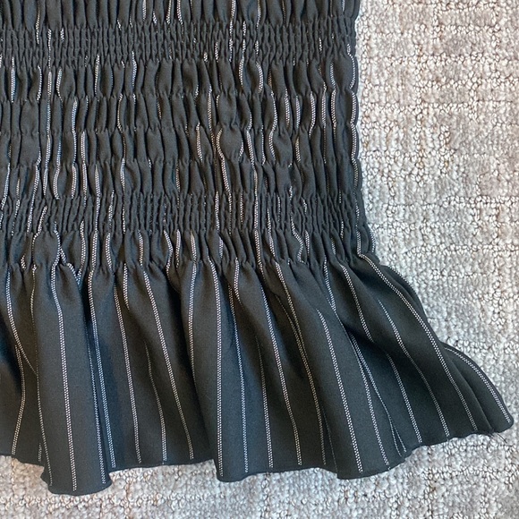 Eleven22 Black Fitted Top - Picture 3 of 4